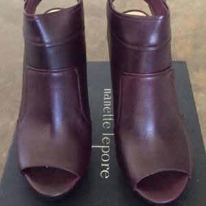 Nanette Lepore Manhunter Plum Platform Heels NEW